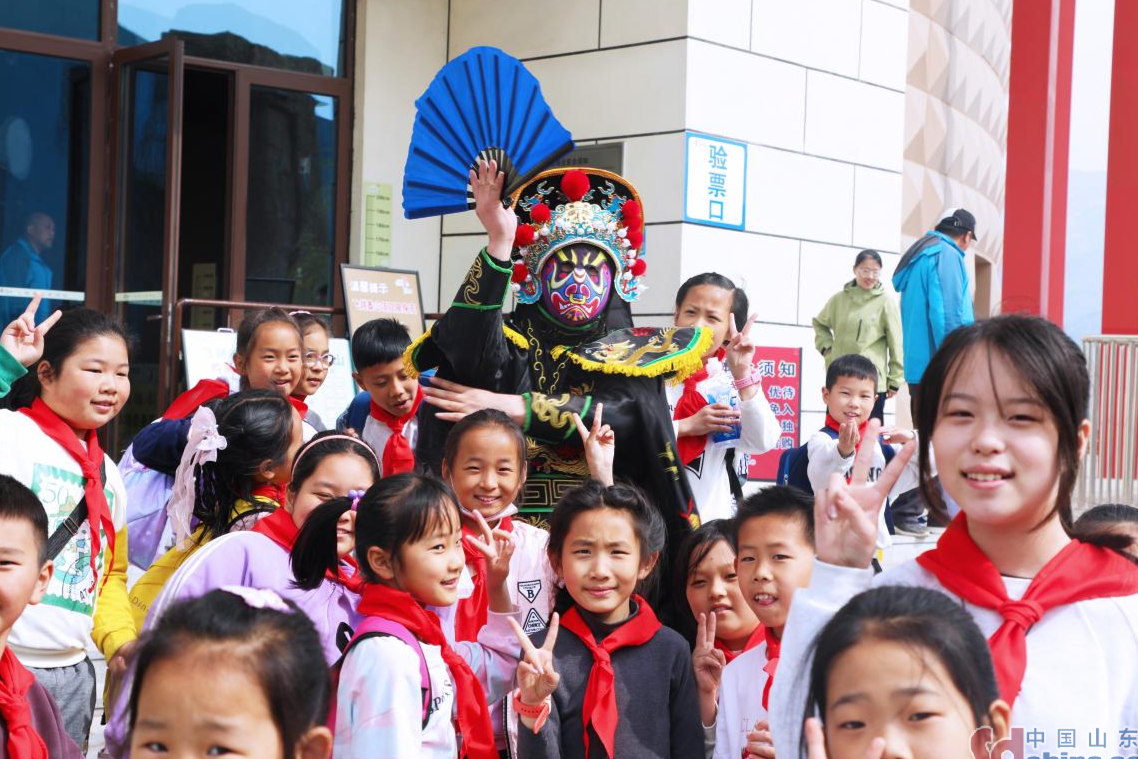 看演出、觀非遺、打卡石上生花……泰山石敢當文化園清明節假期推出多項精彩活動